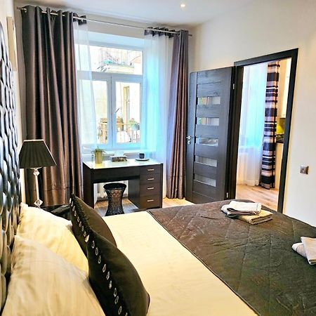 Modern 2 Bedroom Apartment In The City Centre 里加 外观 照片