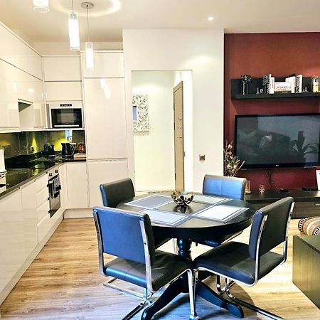 Modern 2 Bedroom Apartment In The City Centre 里加 外观 照片