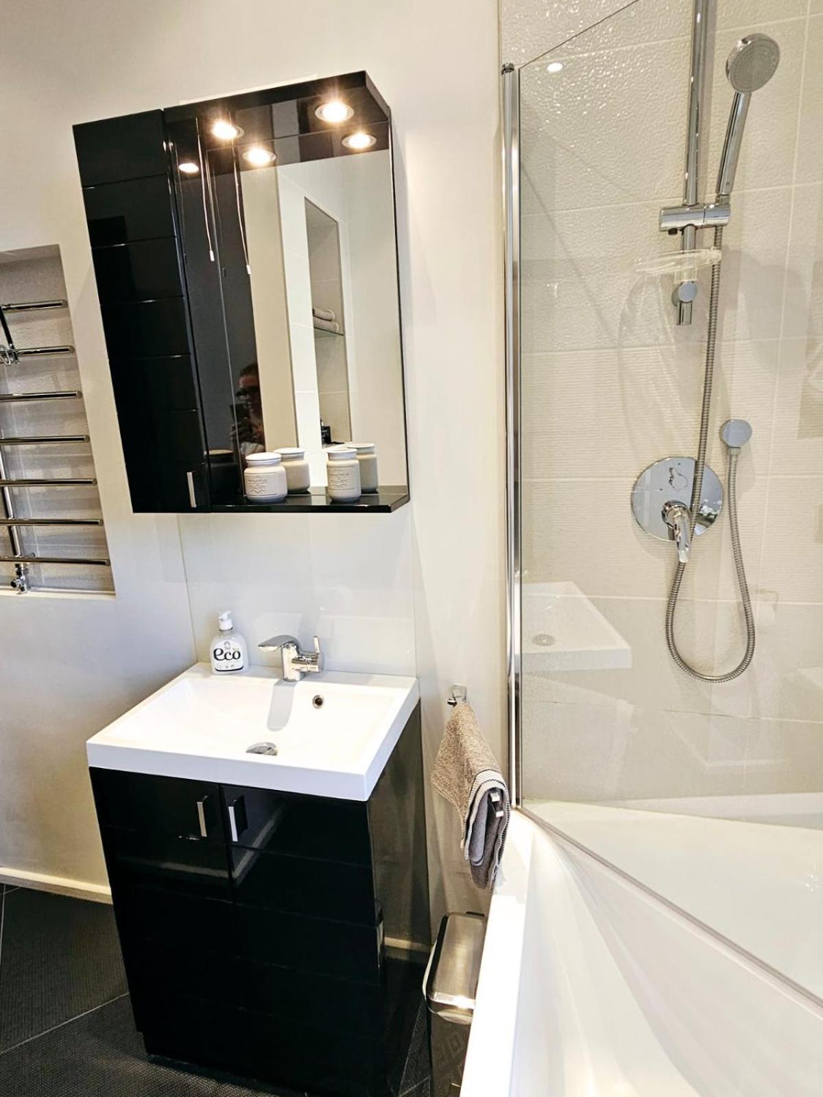 Modern 2 Bedroom Apartment In The City Centre 里加 外观 照片